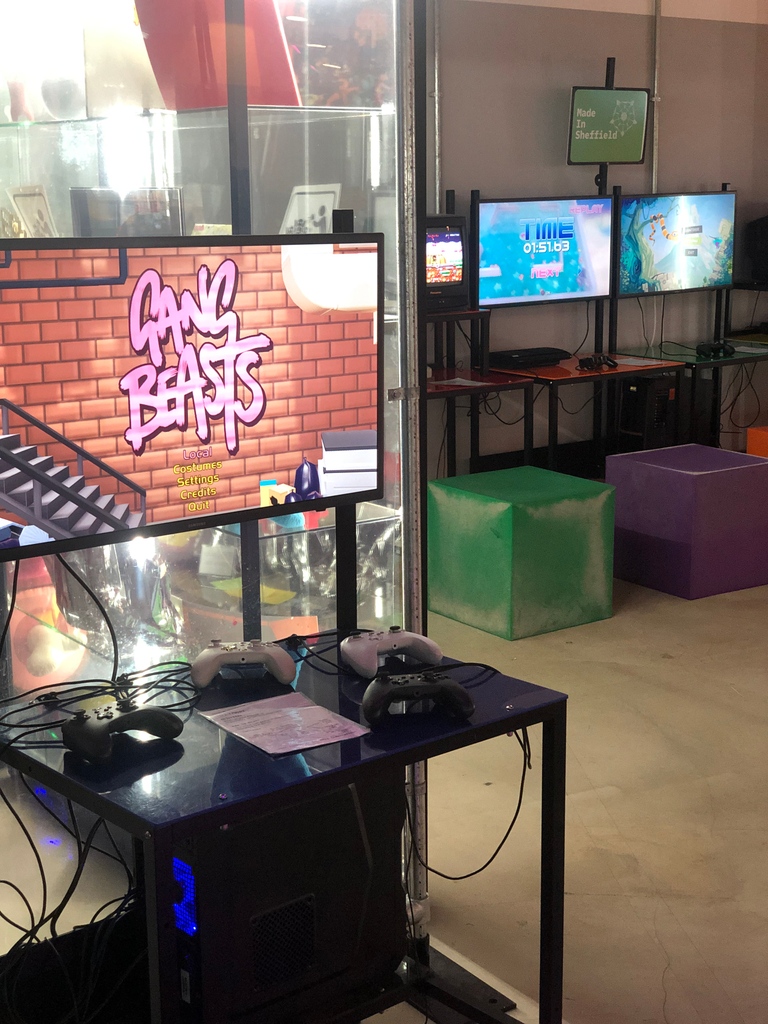 Happy #YorkshireDay!

Celebrate by playing our Made In Sheffield exhibit! What better way to spend the day than playing a bit of Zool, Gang Beasts, Snakepass, Sonic &amp; Sega All Stars Racing &amp; many more!

What is your favourite game from #Yorkshire?

#NVM #PlayTheMuseum #sheffield