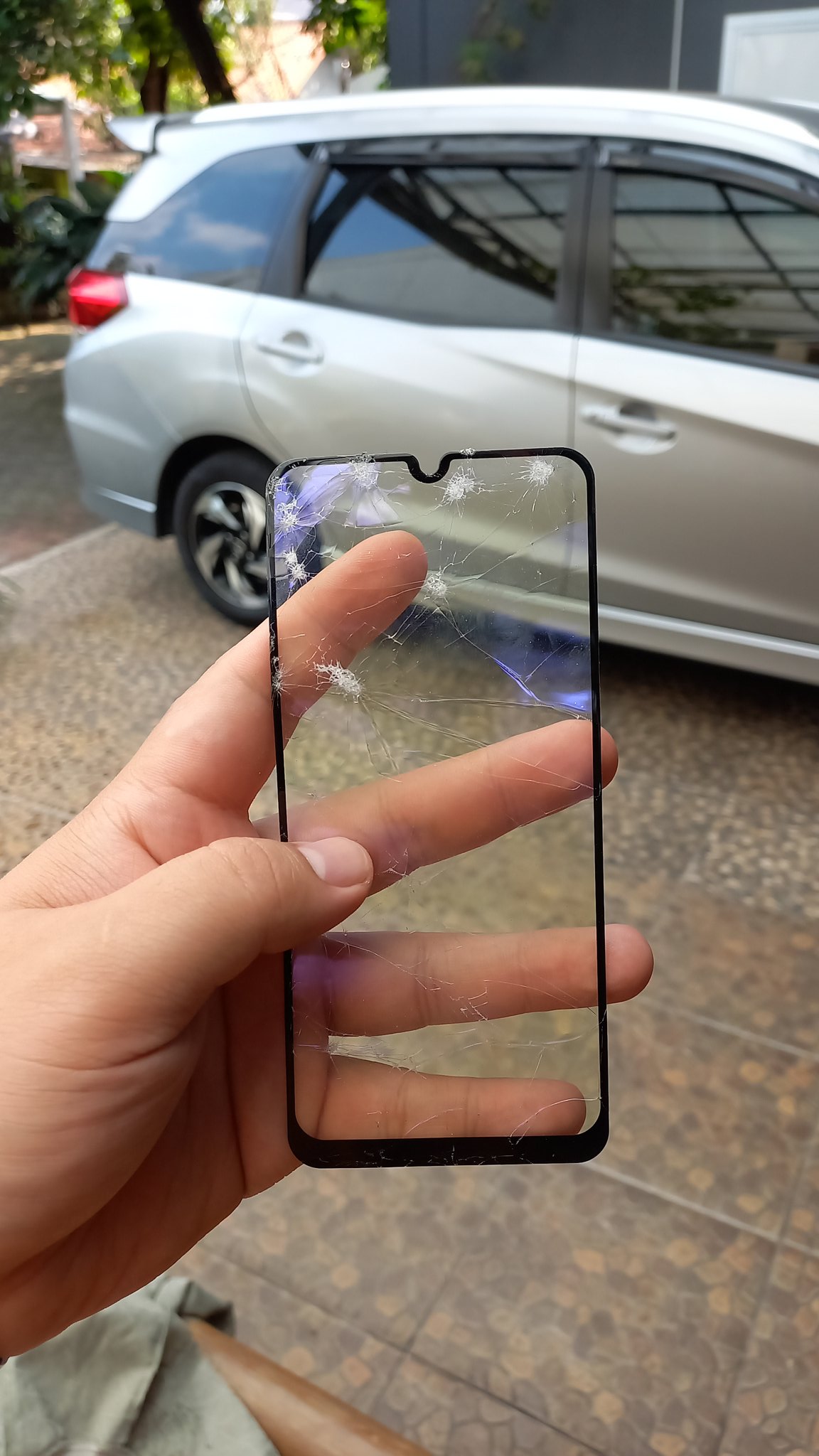 Boen on Twitter "Fatinfuroidaa Liat nih, aku ada foto tempered glass