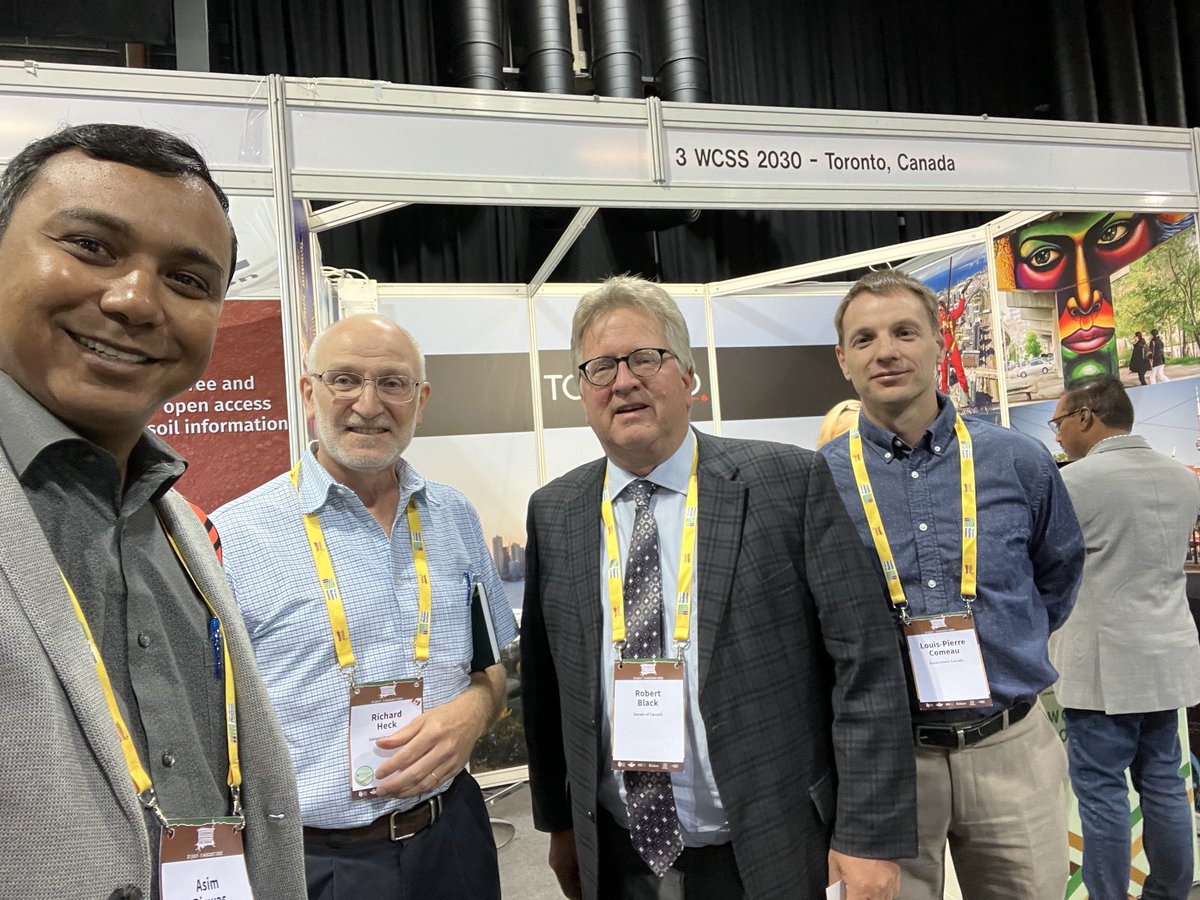 BiswasSoilLab's tweet photo. It’s an honour to have ⁦@SenatorRobBlack⁩ joining us at the #WCSS22 of ⁦@IUSS_ORG⁩ At @Glasgow ⁦@CSSS_Soils⁩ is bidding for the ⁦@24wcss⁩ at ⁦@cityoftoronto⁩ in 2030. ⁦@uofg⁩ ⁦@UofG_SES⁩ ⁦@SoilsAtGuelph⁩ @SeeTorontoNow⁩ https://t.co/P9LH1kfeje