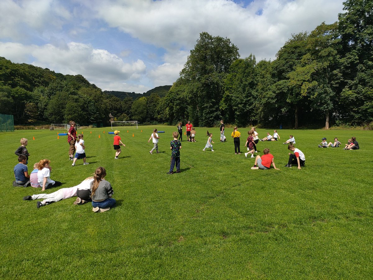 tagsprogramme's tweet photo. Gorgeous meals 🍠
Fruit salad 🍉
Judo 🥋
Forest School 🌳
Outdoor Relays 🏃‍♀️
Free to all benefits related free school meal children thanks to @CalderdaleFound
@educationgovuk @Calderdale @MarcusRashford #HAF2022 #healthyholidays https://t.co/IpfV2Q22um