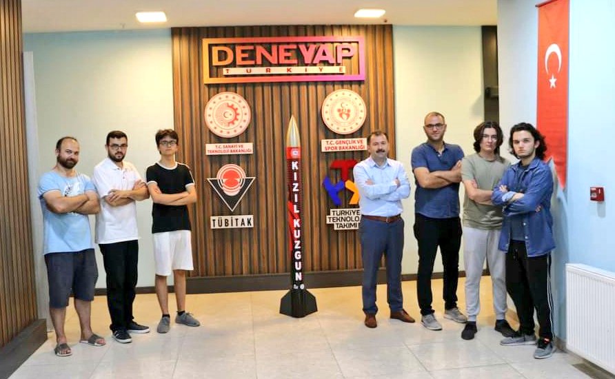GSB_IlkadimGM's tweet photo. Hedefe bir adım daha...

📅 1 Ağustos-10 Ağustos 2022

📍 'Aksaray Atış' Final Yarışmasına İlkadım GM Hürkuş Roket Takımımızı gönderdik

#RoketYarışması
#MilliTeknolojiHamlesi
#Teknofest2022
#TeknofestKaradeniz
#TeknofestSamsun
#GSBGM
@TCSanayi @SavunmaSanayii @T3Vakfi @teknofest https://t.co/pXhogCbj0L