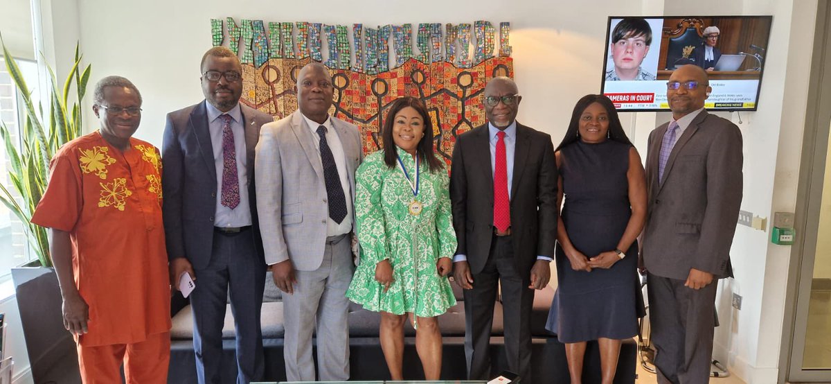 icanukdistrict's tweet photo. Princess Adebimpe Kudehinbu ICAN-UK &amp; District Society Chairman led members of her EC on a courtesy visit to the MD of GT Bank UK Mr Gbenga Alade on Thursday 28 2022. To discuss the objectives of the Exco year with him,also thanking him and his team for their support to ICAN-UK. https://t.co/wnFlpIutrW