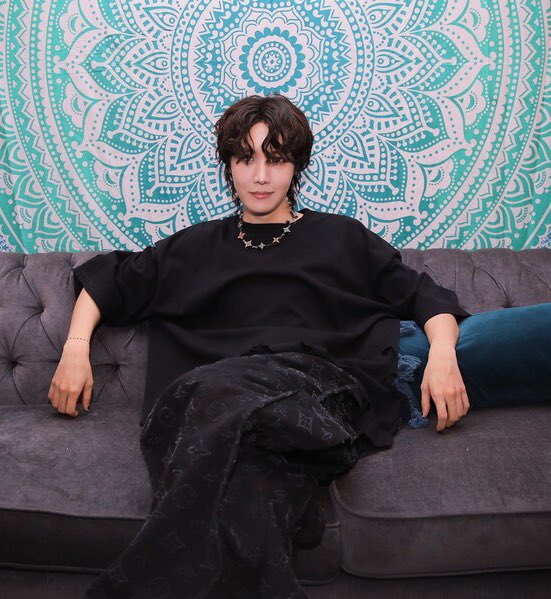 thehobiprint's tweet photo. The main character, Jung Hoseok https://t.co/rMEqXWVOId