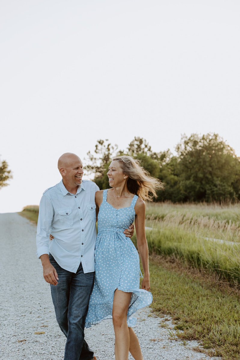 BBCoachV's tweet image. Incredibly blessed to celebrate our 30th Anniversary today!! Couldn’t ask for a better friend to spend my life with! Love you!!

(Thanks to Elizabeth Rae Photography for the pics!)
IG: @elizabethraephotography