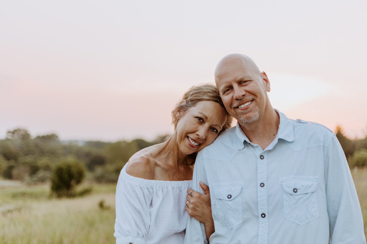BBCoachV's tweet image. Incredibly blessed to celebrate our 30th Anniversary today!! Couldn’t ask for a better friend to spend my life with! Love you!!

(Thanks to Elizabeth Rae Photography for the pics!)
IG: @elizabethraephotography