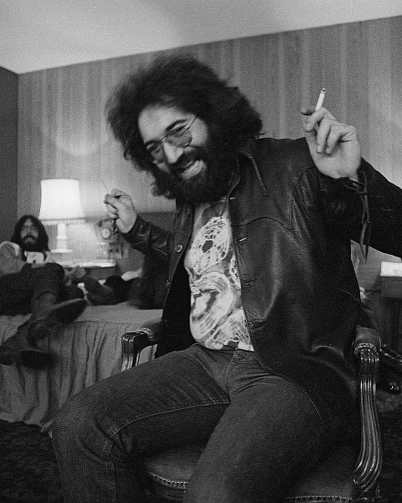“But I’ll still sing you love songs, written in the letters of your name.” 

Happy 80th birthday to the legendary Jerry Garcia ❤️⚡

Photos by Richard McCaffrey, Baron Wolman, David Corio, and Michael Putland