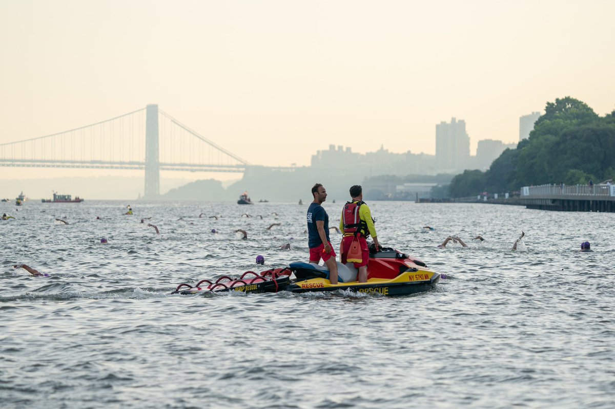 epicenter911's tweet photo. Scenes from last weekends @NYCTRIATHLON! #epicenter #waterrescue #nyctri #seeyouinthehudson @NYPDSpecialops https://t.co/1CBvVCTXnu