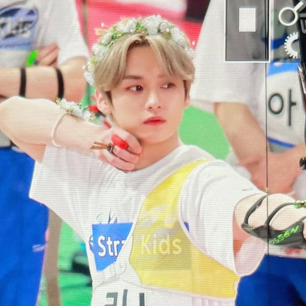 jeongho loops (@jeongholoops) on Twitter photo 