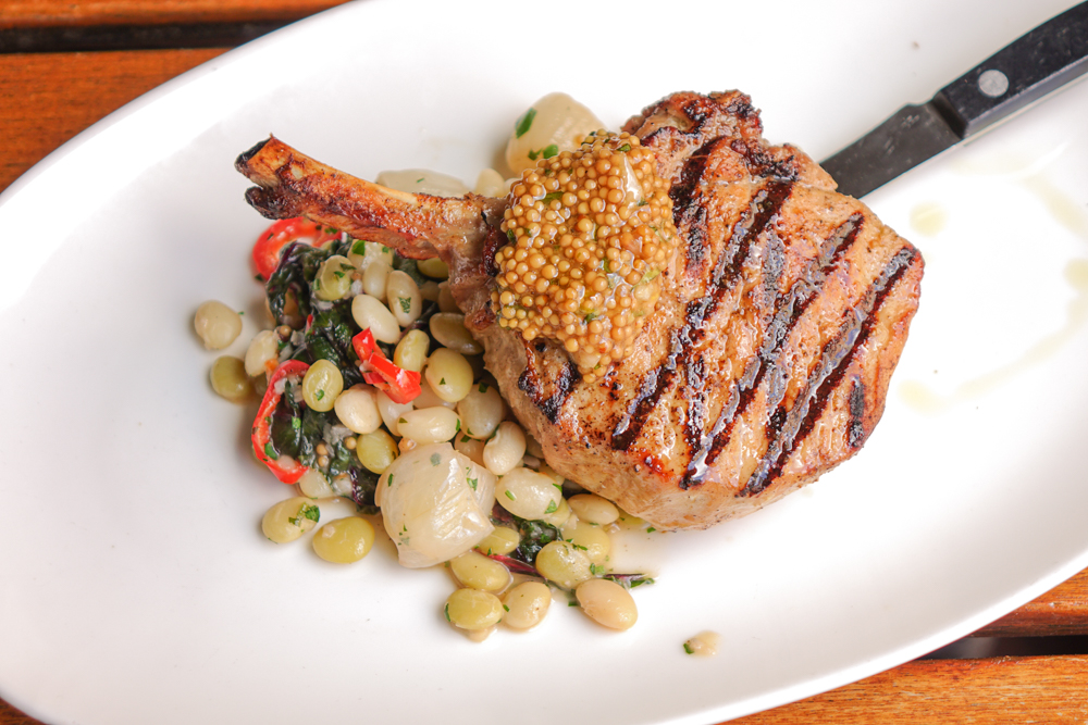 SCKMidtown's tweet photo. We are now open for lunch on Mondays starting today, August 1st!

We've also extended our lunch &amp; dinner hours - see below: 

LUNCH HOURS:
Mon-Fri: 11AM-2:30PM 

DINNER HOURS:
Mon-Fri: 5PM-9:30PM https://t.co/eto5RjNaBz