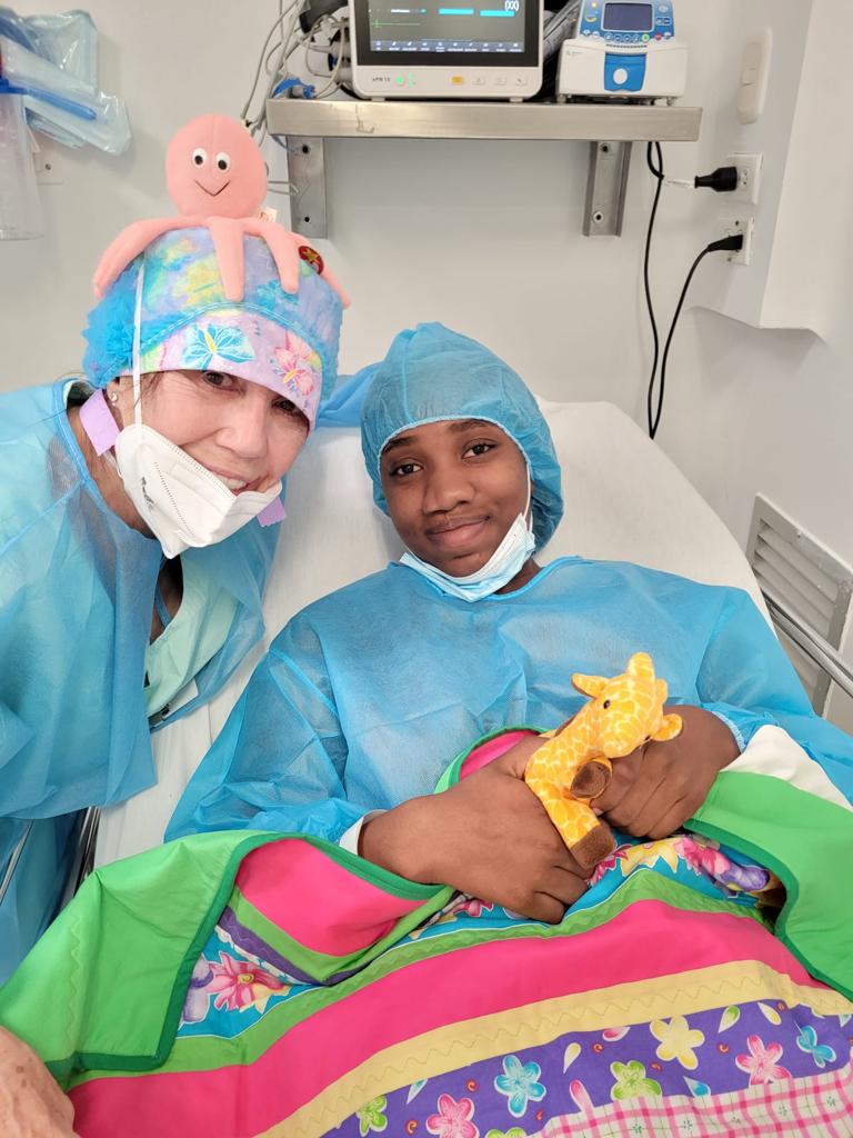 GobAntioquia's tweet photo. En equipo con diferentes aliados sacamos adelante el #Programa100Sonrisas. Agradecemos el apoyo de @Daviplata, @HGMhospital, la Fundación Rotaplast, el Club Rotario Medellín Poblado, el Tour Gastronómico y los restaurantes El Cielo y El Granjero. 🤝UNIDOS multiplicamos sonrisas😁 https://t.co/V84lRbQTKq