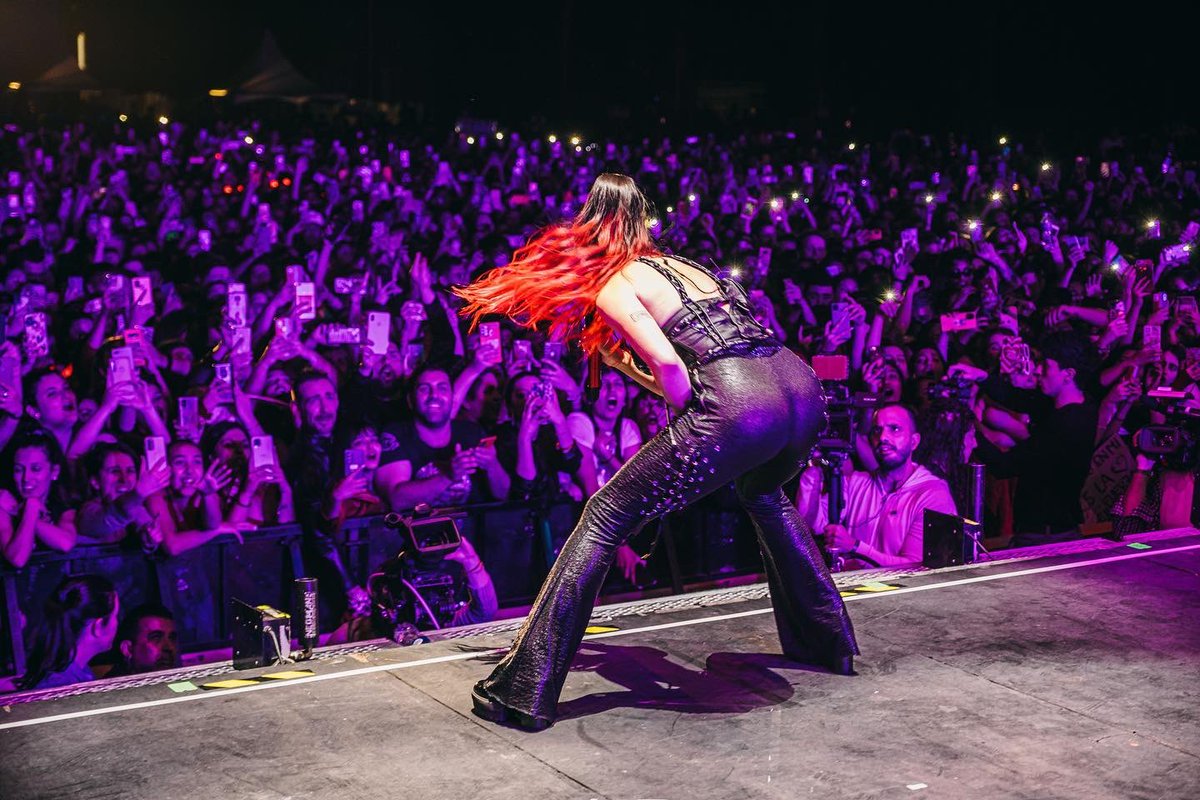 Lali tweet media