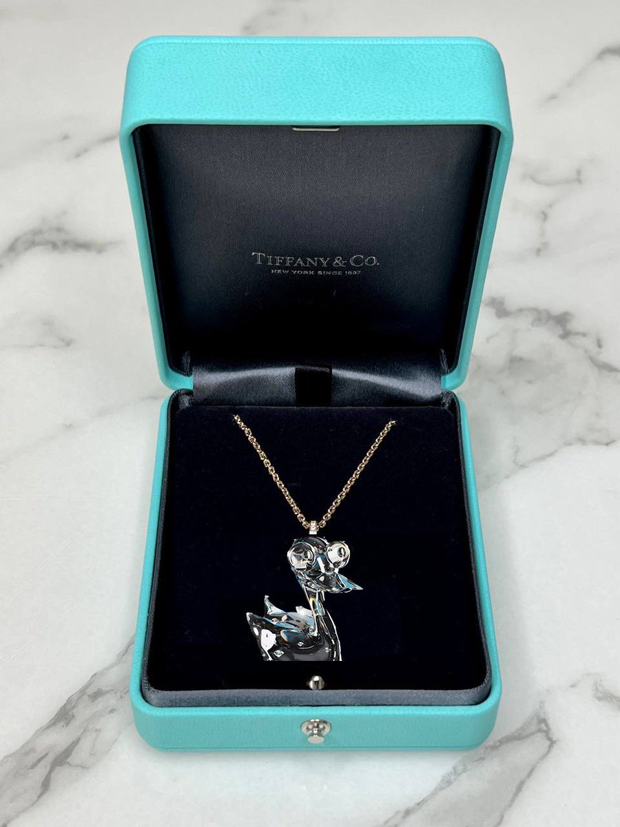 DumbassDucks's tweet photo. Based on our calculations 1 DiamondDuck Pendant = 30 ETH. Did we do that right @TiffanyAndCo?

💎🦆 https://t.co/ViAjr6YX2f