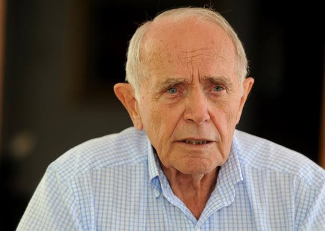 insightfactor's tweet image. Freedom Under Law Statement on JCC ruling: Kriegler refuses to apologise.

“FUL believe that this finding is materially incorrect and adversely implicates important issues of principle and FUL&apos;s work. It will be appealed insofar as it upheld one of the complaints.