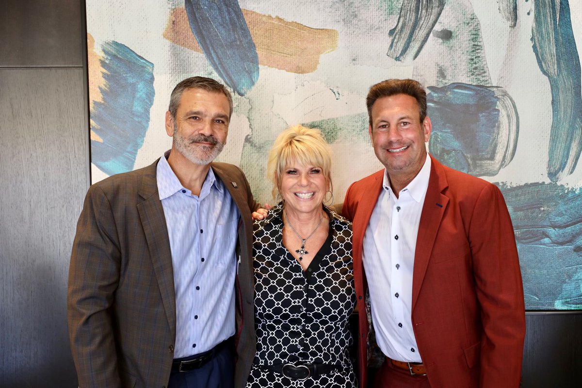 acnnews's tweet photo. Check out these moments from another tremendous in-person #SuperSaturday training last weekend in Cerritos, CA featuring top-producing IBOs and special guest Co-Founder Tony Cupisz. #acnisback #WeAreACN #ACNOnTheRoadAgain https://t.co/n0ChHeQCt9