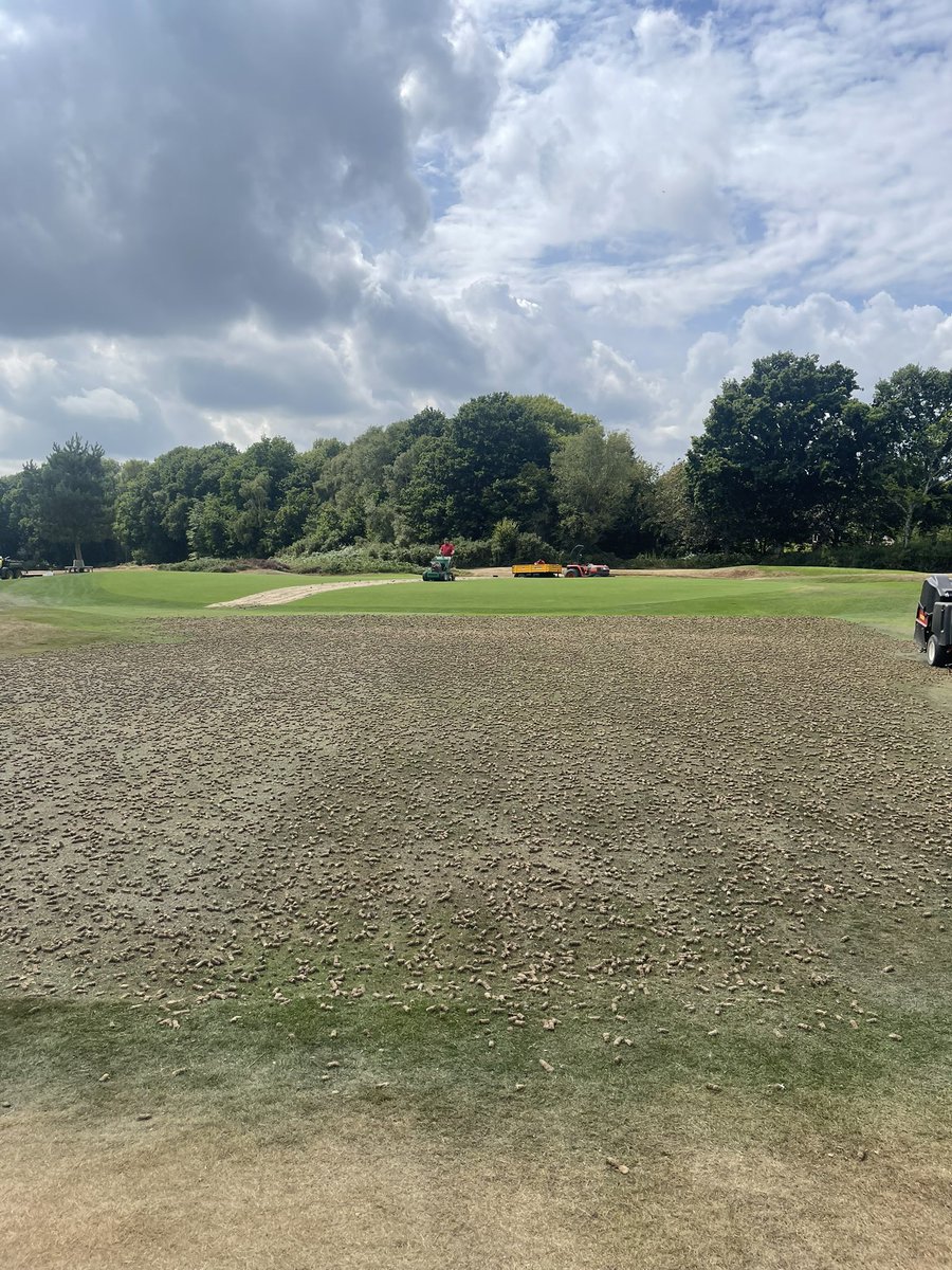 Ryalin95's tweet photo. First day of course maintenance done โ
Hollow coring approaches and fairways
Gradening the greens
Top dress fairways and approaches.
#sportsturf #greenkeeping #greenkeeper #turf #golf #golfclub #golfcourse #turfcrew #therealturfcrew #coursemaintenance https://t.co/pYoUzaLF0z