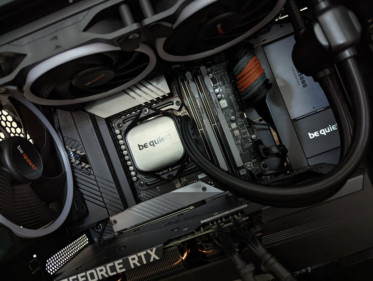 CryoWareUK's tweet photo. It's time to @bequietofficial the Pure Loop 2 FX has entered the room. 

240mm rad with x2 pure wings 2 RGB fans pulling air though and out the top 240 exhaust slot. Perfectly paired to cool the Intel 12700KF mounted in the @AORUS_UK z690 pro matching the grey mounting accents. https://t.co/BTxDKJ0GGk