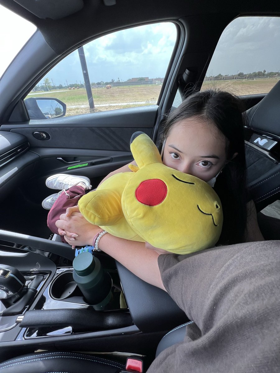 hotdoggomario's tweet photo. to the best and most beautiful girlfriend in the world, i love you❤️ https://t.co/NK1zN6Lgo2