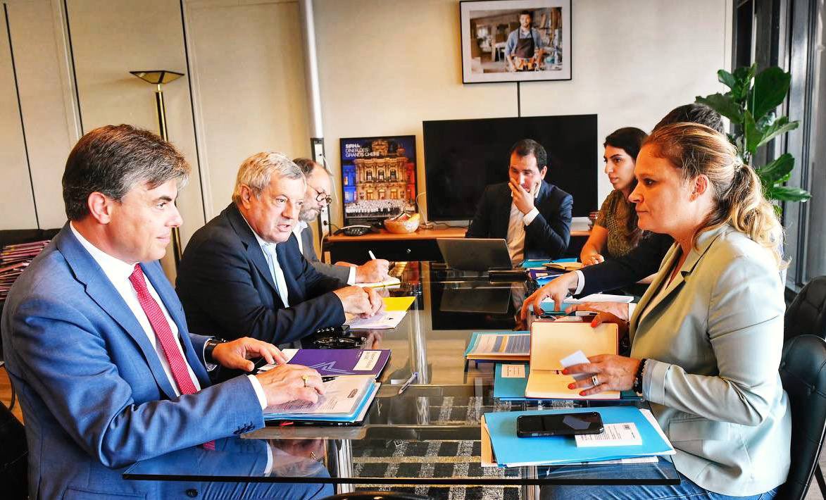 De nombreux défis attentent le secteur de l’hôtellerie-restauration.
Avec <a href="/RolandHEGUY/">Roland HEGUY UMIH</a> et <a href="/jvcrance/">Jean-Virgile Crance 🇫🇷🇪🇺</a> nous partageons le constat de rendre ces métiers plus attractifs.

Je salue les premiers travaux entrepris par la filière qui doivent permettre de trouver des solutions pérennes.