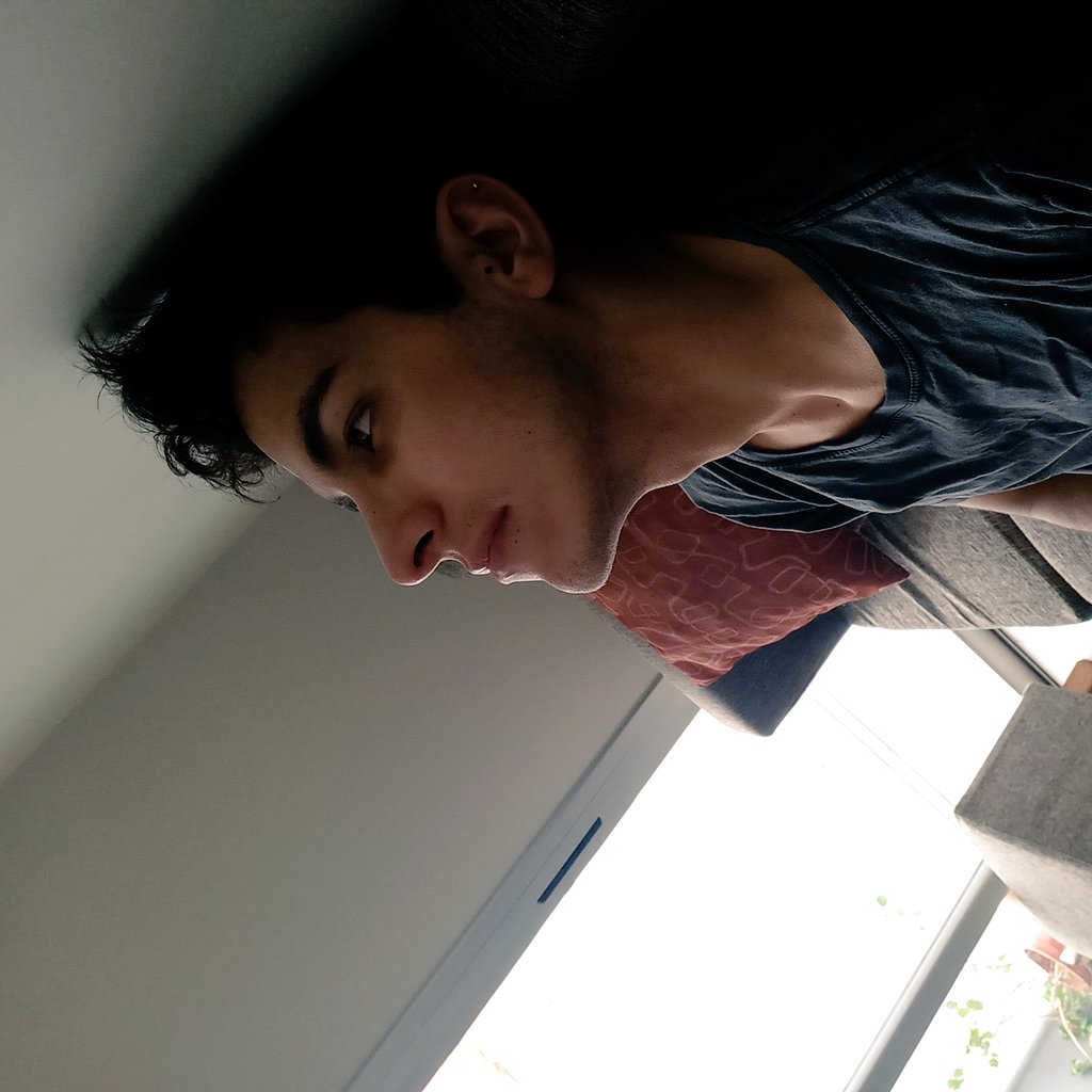 GomzzaG tweet picture