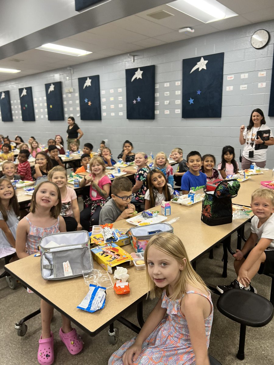 Concord_ES's tweet photo. Students are having so much fun at Camp Concord!! https://t.co/mcmMldYicg