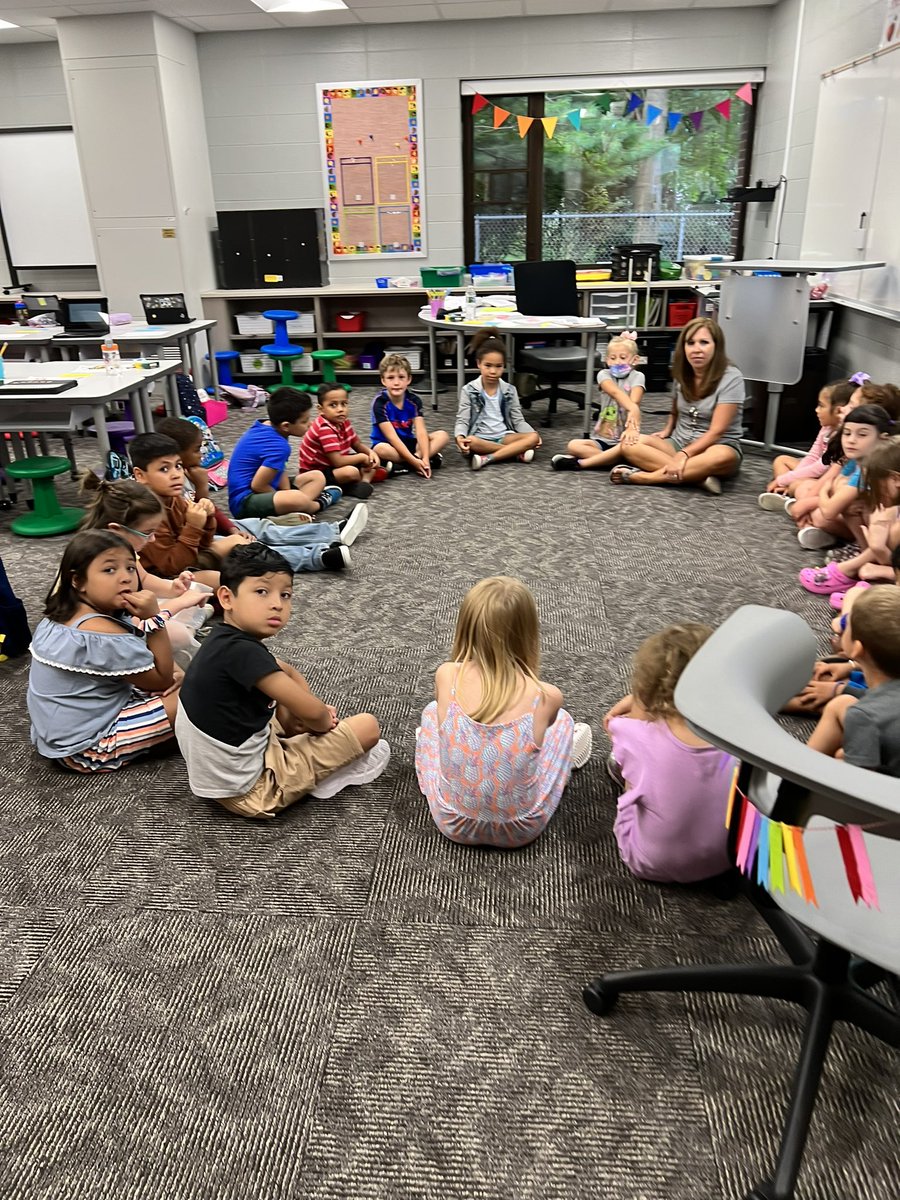 Concord_ES's tweet photo. Students are having so much fun at Camp Concord!! https://t.co/mcmMldYicg