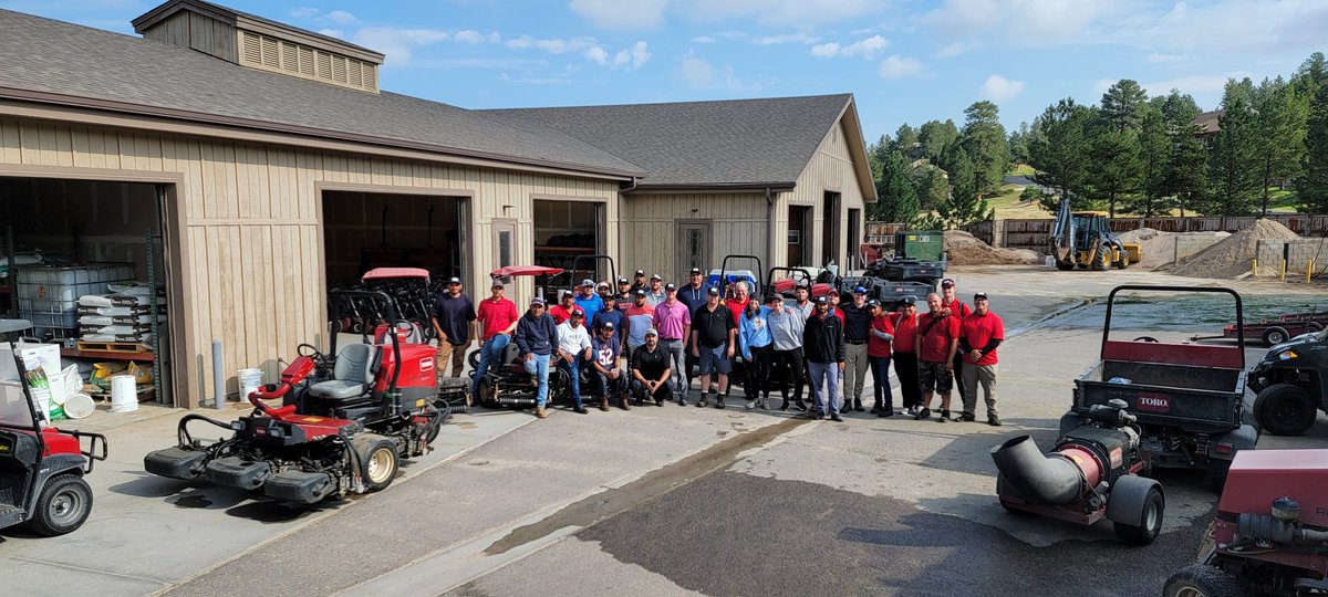 2022 Cliffhanger is in the books, could not have done it without these men and women who work tirelessly to make <a href="/CC_CastlePines/">CCCP</a>  a better place! #thankyou#GCM