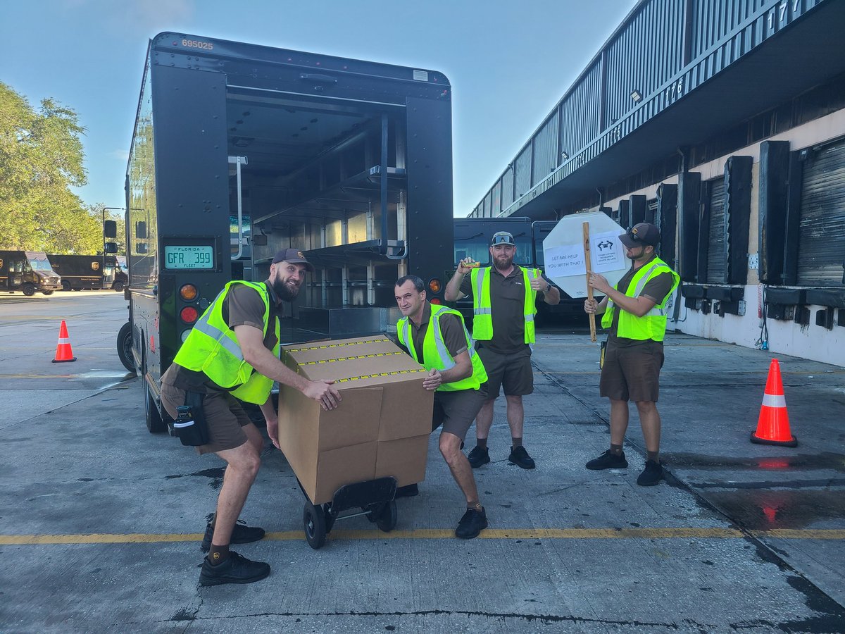 Today we reminded drivers that sometimes we need help to deliver an ireggulaur size/weight package. If they helped our team here they received a protein bar.