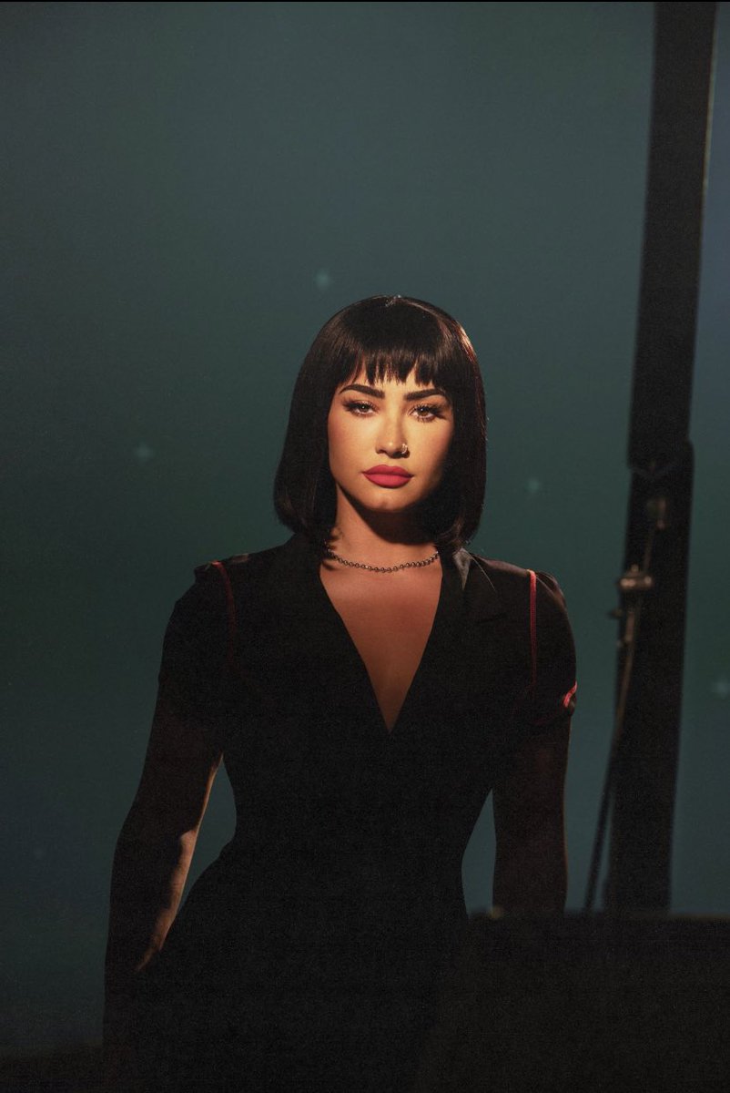 demirealupdate's tweet image. .@ddlovato’s upcoming album #HOLYFVCK will be out in just 19 days.

Make sure to preorder to get the singles #SOMT and #SUBSTANCE now: 
🔗: shop.demilovato.com