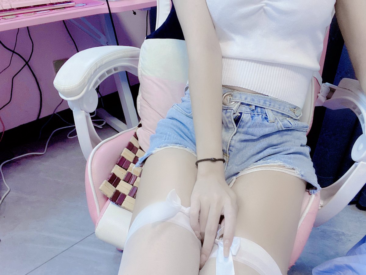 我舰长一个都没了qwq https://t.co/u72bAJTpd0