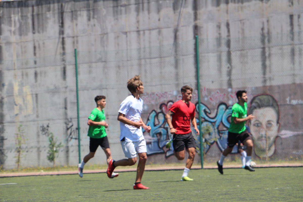 listakoae's tweet photo. As fotografias do nosso torneio de futebol já estão disponíveis para ti! Abre o link e recorda este dia! 
Somos KO 🧡🖤
https://t.co/y31Y7UjWaI https://t.co/AUel3TOztU