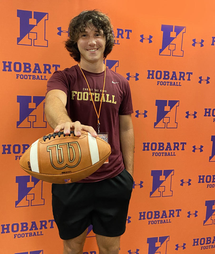 I had a great time at <a href="/HobartFootball/">Hobart Football</a> prospect day.
Thank you <a href="/Coach_DeWall/">Kevin DeWall</a> <a href="/Coach_Will7/">Coach Williams</a> <a href="/CoachFly_/">Matt Fleischacker</a> <a href="/CoachD_Delgado/">David Delgado</a> <a href="/Liam_FMurphy_/">Liam Murphy</a> <a href="/CoachGreenBart/">Michael Green</a>   Looking forward to continue the recruiting process
<a href="/AboutUOutreach/">About U Outreach</a>  @SimmsCompleteQB <a href="/CoachAlexCoombs/">Coach Alex Coombs</a> <a href="/Coachlanese13/">Coach George</a> <a href="/jaynycbee/">JASON BROWN</a>