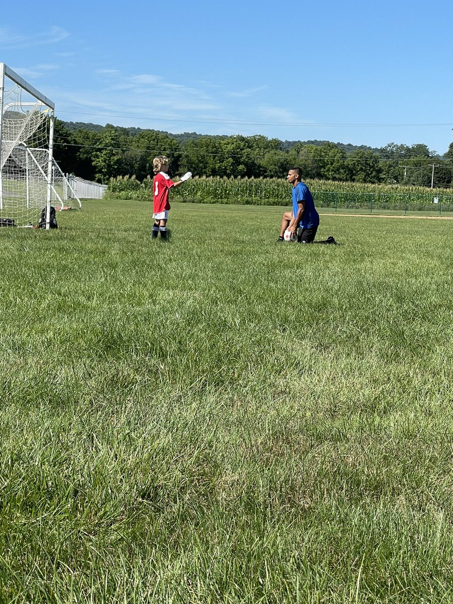 MrsFuller_RSD's tweet photo. What is better than watching a former student help your child with something they both love ⚽️…these are the things that keep me going 🖤❤️ #RSDproud #teachertwitter @RDGschools https://t.co/X9a0MSVyHt