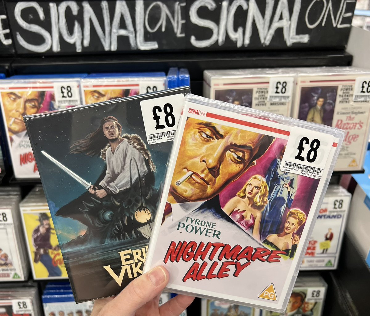 FoppCovent's tweet image. 🚨NEW PROMO IN STORE 🚨

@SigOneEnt #SignalOne Blu ray £8 

#FoppCovent #GetToFopp #Fopp