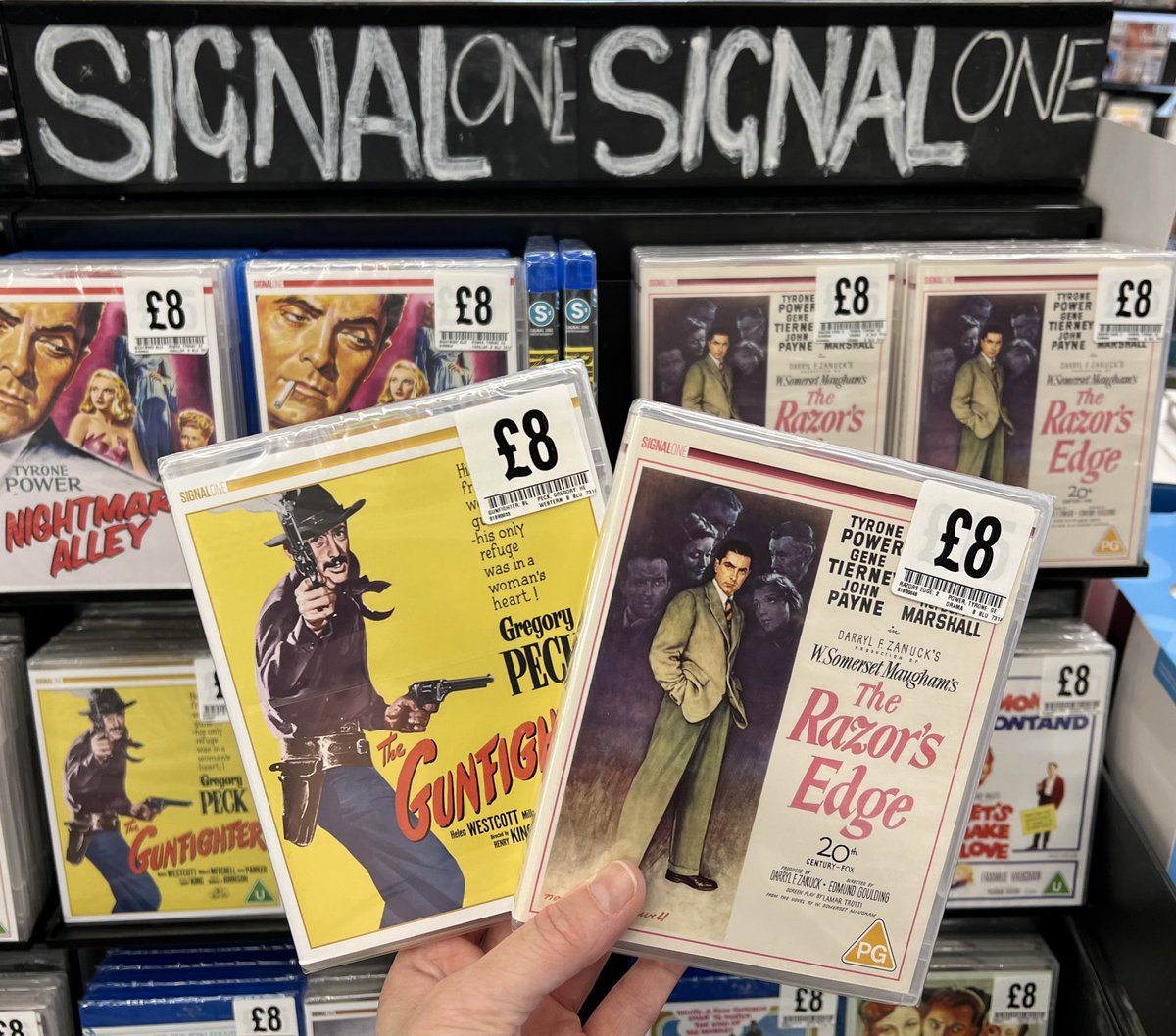 FoppCovent's tweet image. 🚨NEW PROMO IN STORE 🚨

@SigOneEnt #SignalOne Blu ray £8 

#FoppCovent #GetToFopp #Fopp