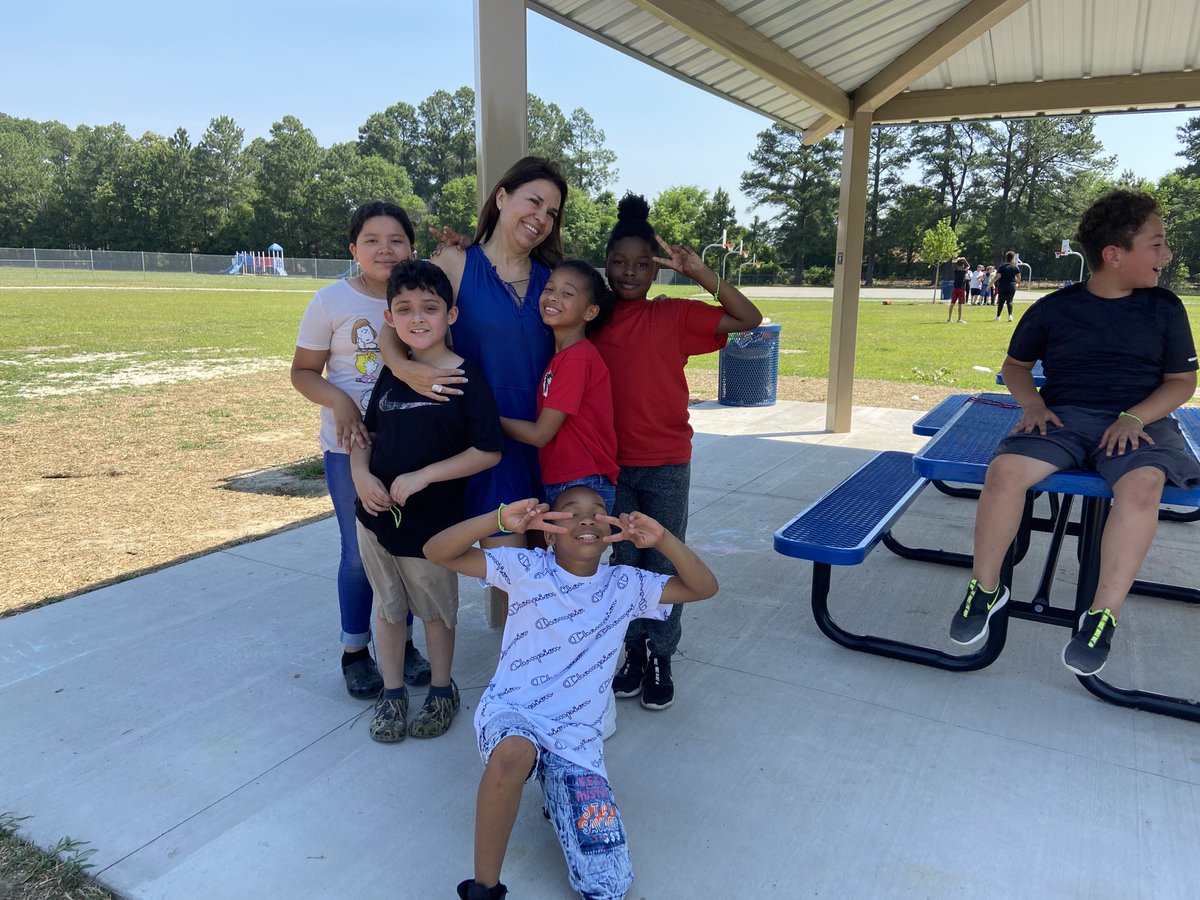 MerRodriguezSaa's tweet photo. Working as a teacher in USA let me share amazing things about my beautiful Argentina….As a teacher I m learning and growing every single day !!! #CelebrateExchangeDay,@ECAatState,⁦@ParticipateLrng⁩ #unitingOurWorld https://t.co/cLTliURiwe