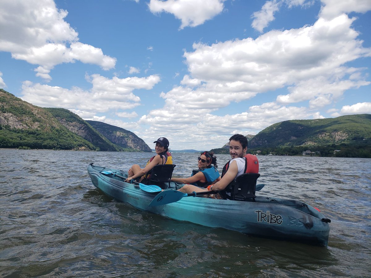 AIRIcercaNY's tweet photo. Thank you everybody for joining us for our monthly "Get together" event! We had a blast kayaking in Cold Spring! 
Are you an Italian researcher looking forward to meeting a group of exceptional researchers? Join us for our next event! #AIRIcerca #AIRIcercaNY #ISSNAF https://t.co/abIfTx2GYu