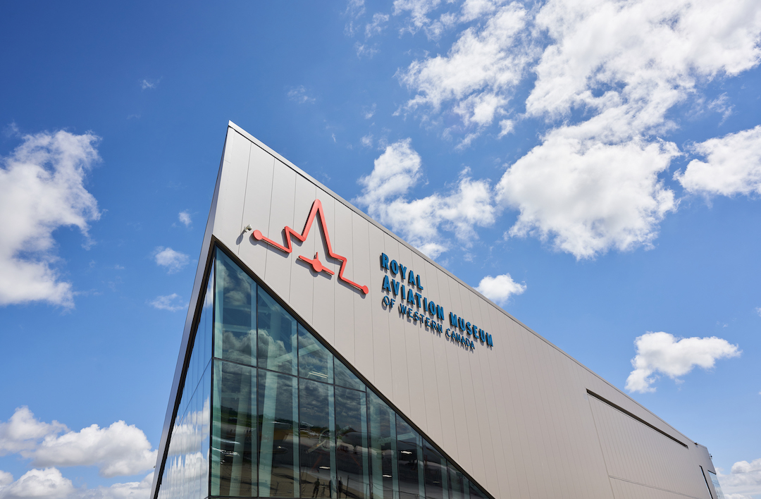RoyalAviationMB's tweet photo. Happy Terry Fox Day!
We're open regular hours today, from 10 am to 5 pm. Hope to see you!
#RAMWC #terryfoxday #museum #exploremb #onlyinthepeg https://t.co/7Z2LJ35Oqu