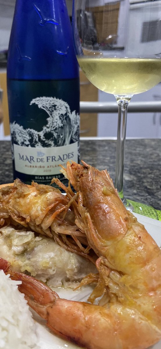 lebonvinfr's tweet photo. #inmyglass today: Happy #AlbariñoDay @muladhara @pietrosd @JohnMFodera @damewine @ricasoli99 @KellyMitchell @Dracaenawines @wineworldnews @DominiqueHornig @Oberreimer
@joannasimon @FredericBillet1 @creativefabien @talkavino  @AdamRosenberg16
@FlowsWine @PascalJabbourMD @timntweet https://t.co/H4YeRpskfE