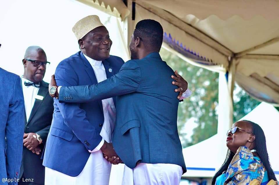 AMulyanyama's tweet photo. Yogayoga Ayi Ssabasajja Kabaka Muwenda Mutebi 
Wangaala Ayi Bbeene https://t.co/5o7J4NMLMX