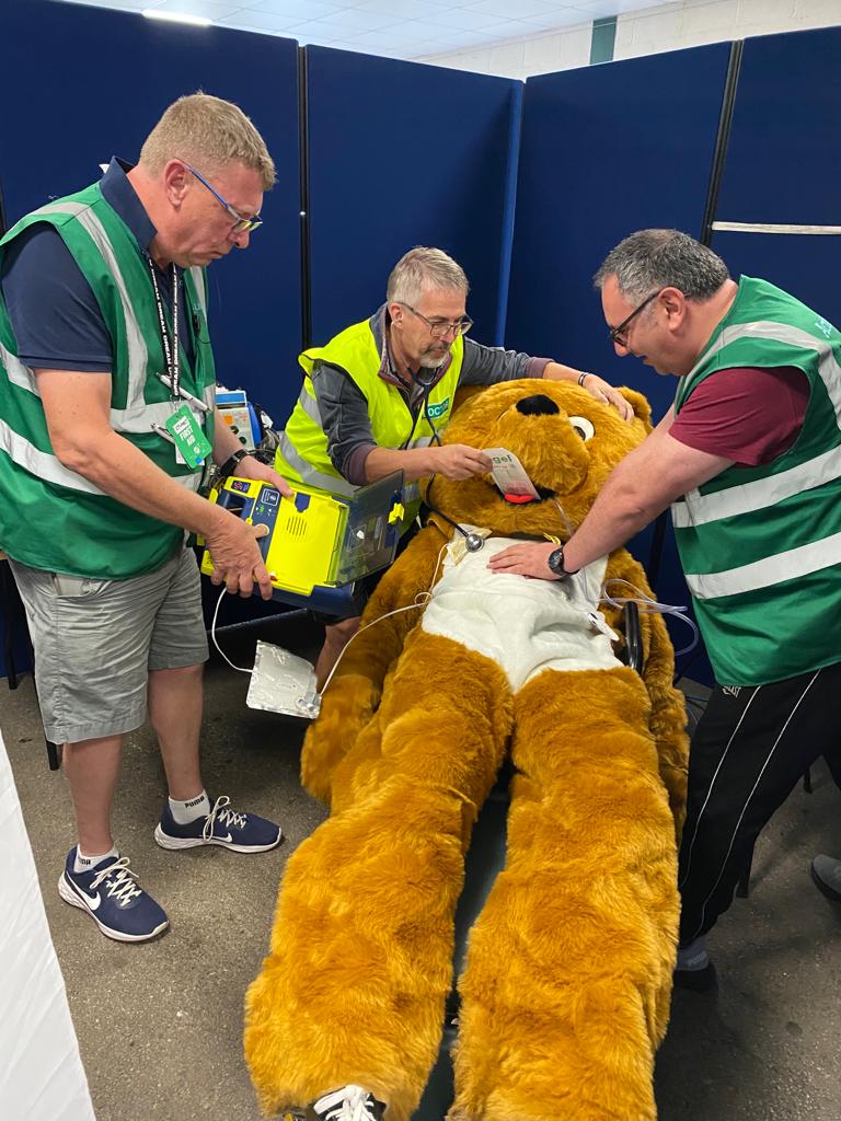 chittyER's tweet image. The amazing men I get to work with this week to make DTI happen. The women are also great although not pictured. Stay hydrated folks #dtifirstaid #finddtialbert