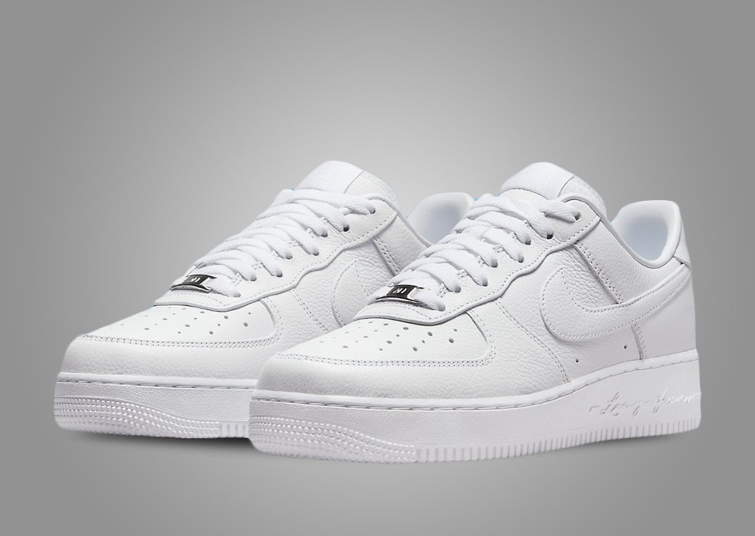 SoleRetriever's tweet image. NOCTA x Nike Air Force 1 Low "Certified Lover Boy"

No heart patterns on the soles due to production issues

rtrv.in/3PSkA30