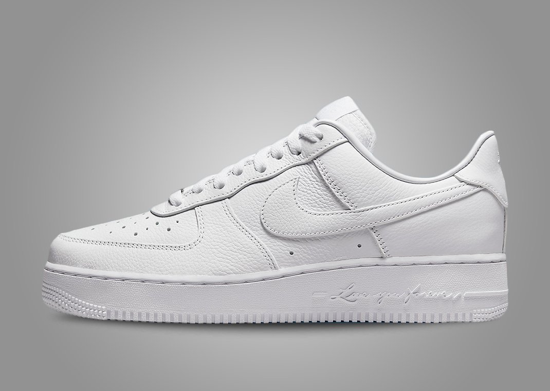 SoleRetriever's tweet image. NOCTA x Nike Air Force 1 Low "Certified Lover Boy"

No heart patterns on the soles due to production issues

rtrv.in/3PSkA30