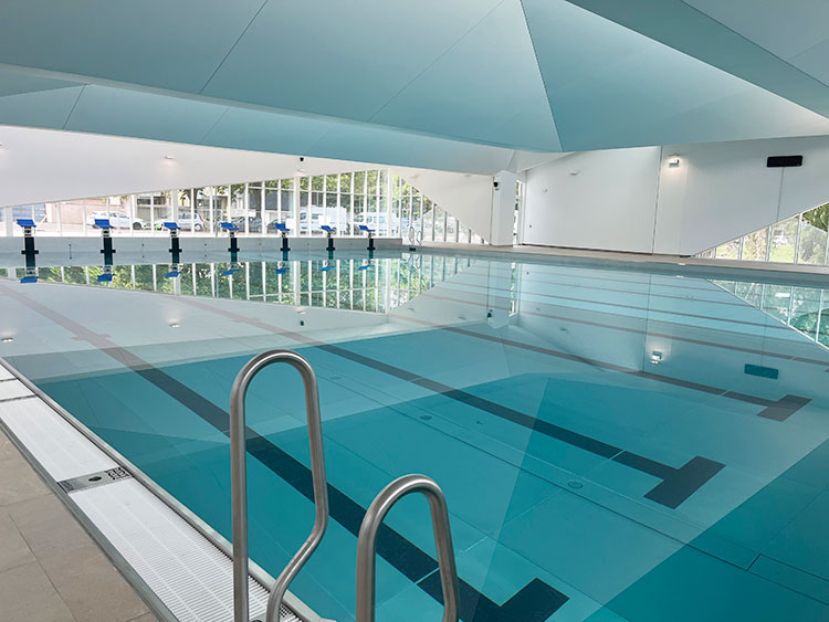 capi_agglo38's tweet photo. La future piscine CAPI construite sur @Bourgoin38300 s'appellera : Alice Milliat ! 40% du public a plébiscité ce choix. C'est une fierté et un honneur de rendre hommage à cette pionnière pour la reconnaissance du sport féminin.
ℹ️https://t.co/efCGaGw73O
#sportsCAPI #alicemilliat https://t.co/UNQjw27aeu