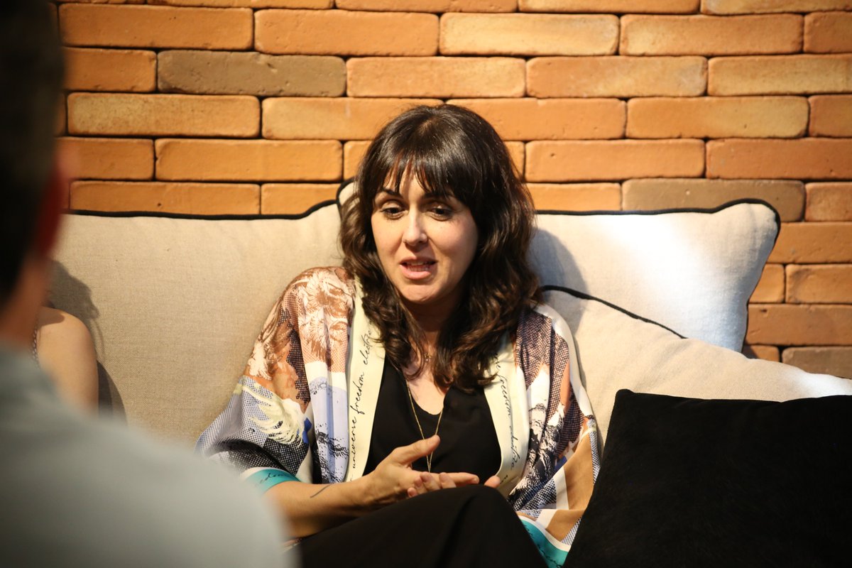 Empresas con propósito, con valores, de impacto, etc. pongamos el término que queramos, el núcleo es el mismo: no nos mueve solo la rentabilidad, queremos AYUDAR EN LO QUE PODAMOS A MEJORAR NUESTRO METRO CUADRADO Y MÁS ALLÁ.