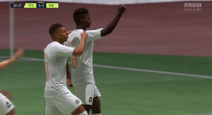 Piemonterp's tweet photo. ⏱ TERMINÉ !

 @CFChelseaRP 🏴󠁧󠁢󠁥󠁮󠁧󠁿 1-3 @Piemonterp 🇮🇹

1ère victoire en championnat et on l'espère d'une longue série ! Mbololo le capitaine a mené son équipe vers la victoire avec son doublé ✅

@MbololoBoubacar 🇳🇬 ⚽ x2

#ForzaPiemonte 🦓 https://t.co/VukBJ9un33