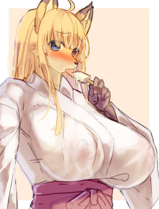 おっぱいの日だそうで🦊 