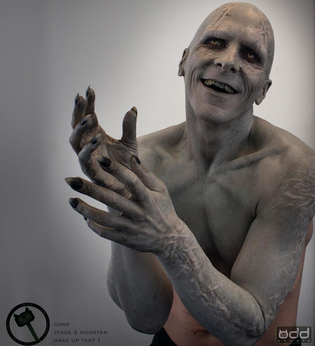 MajorIssuesCBC's tweet photo. Check out these sick images from the makeup test for #Gorr. The God Butcher was a terrifying force in #ThorLoveandThunder thanks to the Odd Studio make Up, design and prosthetics  artists. Christian Bale looks downright creepy.
#Thor #GorrTheGodButcher #GodButcher #LoveandThunder https://t.co/fatZonQung