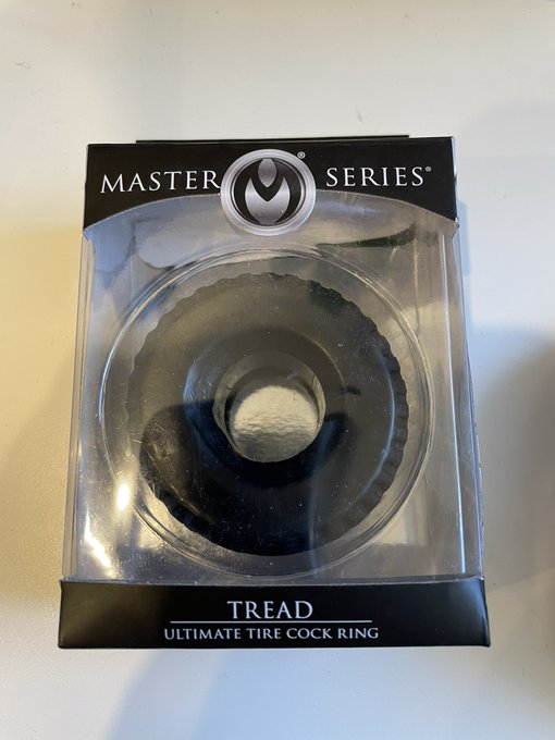 Well this looks like we&rsquo;re about to have lots of fun!!! 😏 #nsfwtwt #sextoy #cockring #ballstretcher #ballstreching<a href="/tag/dilf"class="tags"><span>#dilf</span></a><a href="/tag/sextoy"class="tags"><span>#sextoy</span></a><a href="/tag/cockring"class="tags"><span>#cockring</span></a><a href="/tag/nsfwtwt"class="tags"><span>#nsfwtwt</span></a><a href="/tag/ballstretcher"class="tags"><span>#ballstretcher</span></a>