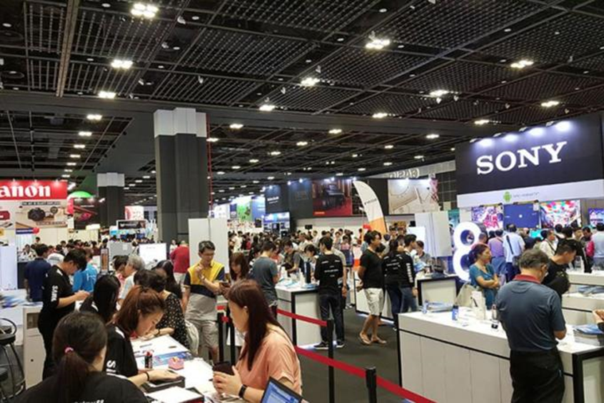 web3sg's tweet photo. 4) This is going to be one of the biggest events across not just SG, but in the Web2.0 and Web3.0 Space.

As COMEX works directly with Temasek and SPH, We will have massive retail exposure, and thus have to be extremely strict on our criteria of who gets a booth. https://t.co/OwDrLxHV9Q