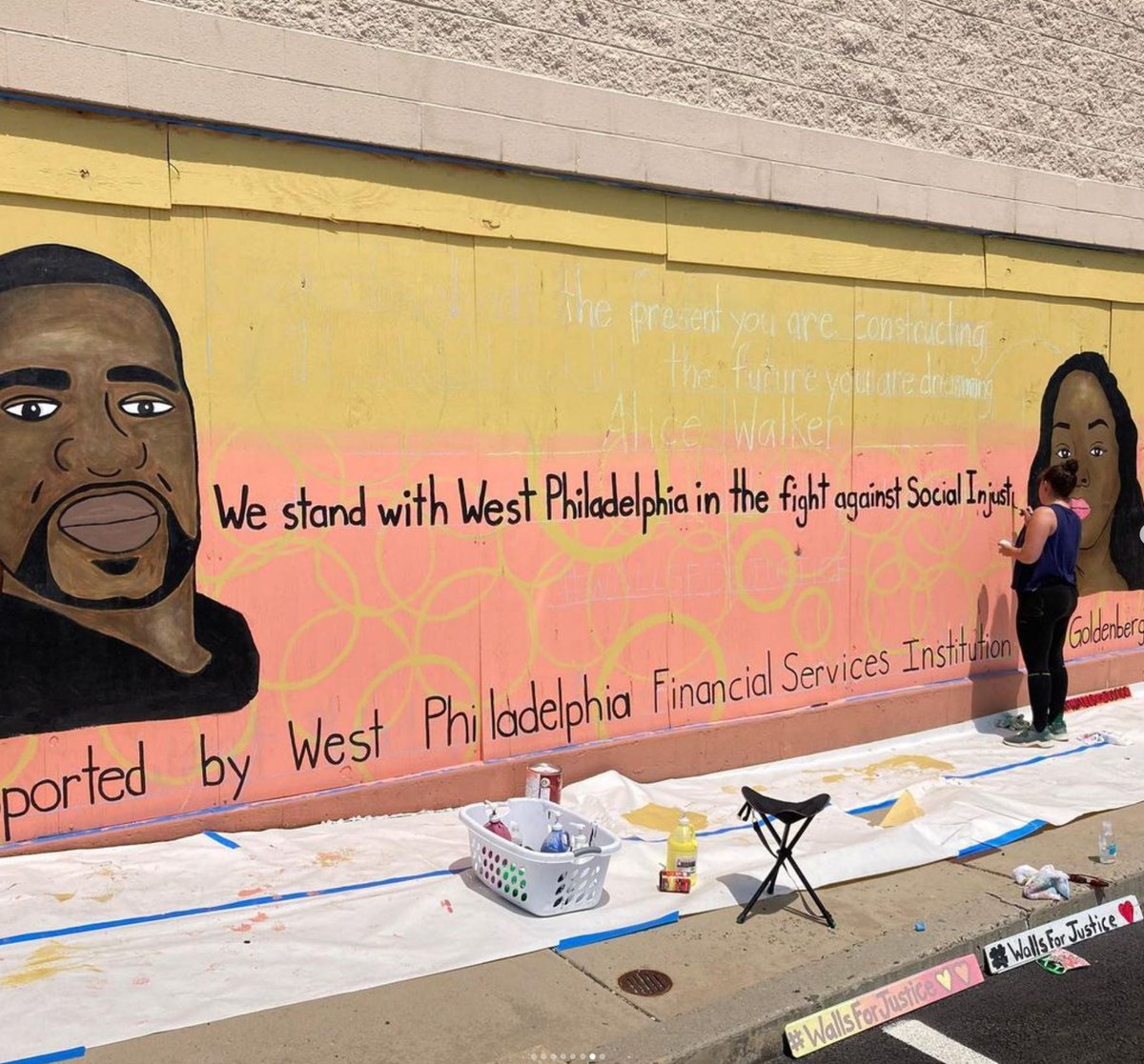 GoldenbergGroup's tweet image. Have you heard of #WallsforJustice ? Sam Rodriguez, Founder of Walls for Justice, uses his platform to empower the platform of social movements, communities, POC, and other marginalized groups through murals 🖼️ , beautification projects 🌻, demonstrations 🖌️, and other mediums!